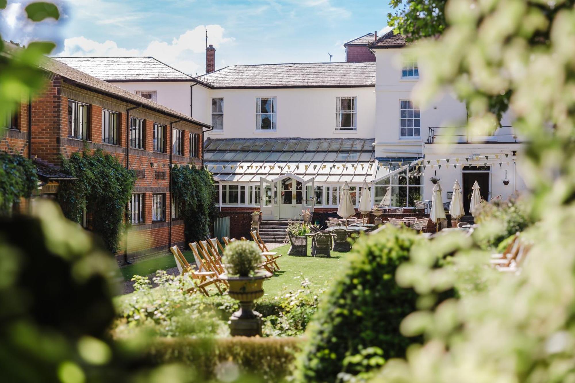 Winchester Royal Hotel Exterior foto